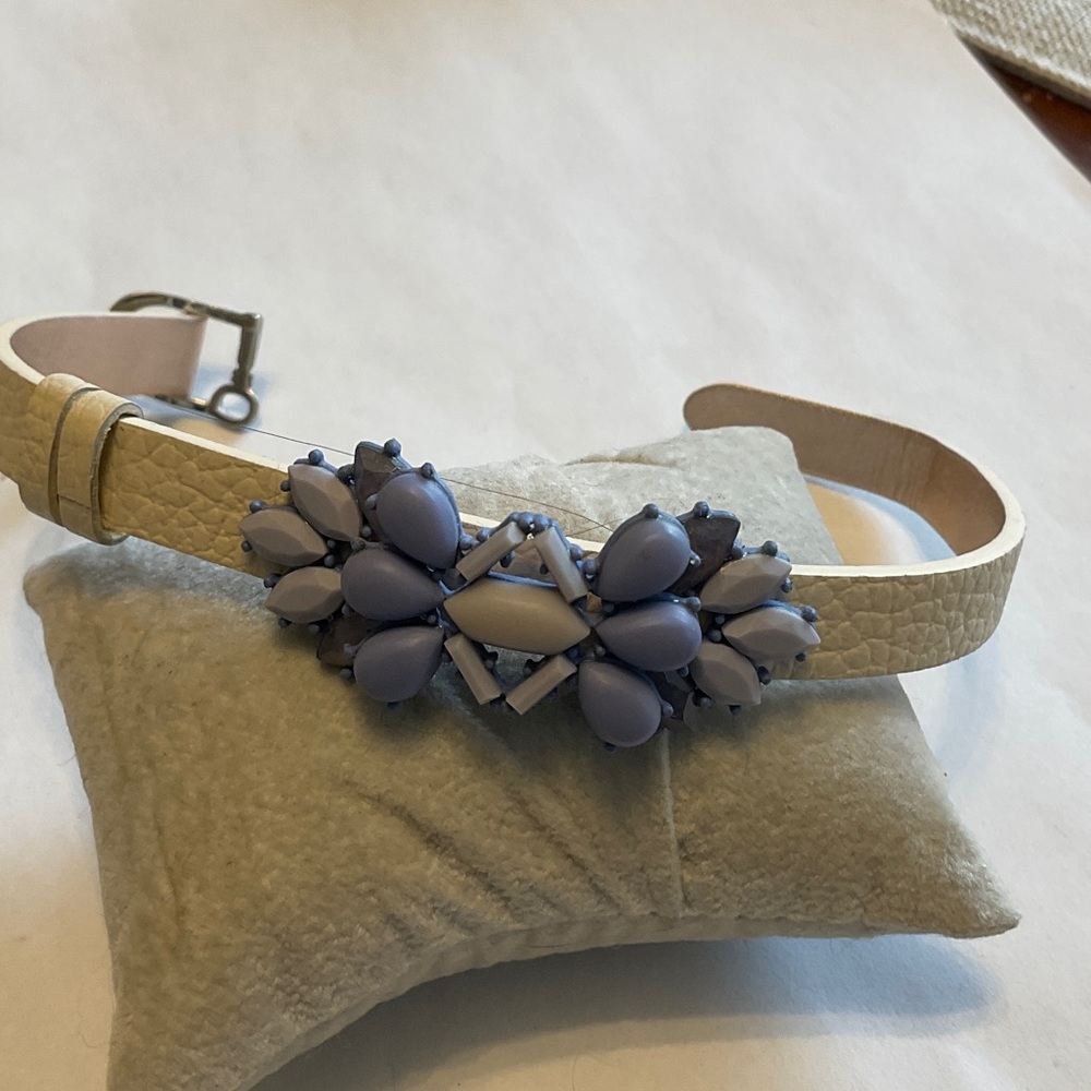 Stella & Dot Sand/Rosegold Charm Bracelet with Lavender Beaded Cluster Charm